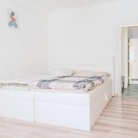 شقة Danube Living Collection - Bahnhofplatz - Nahe Altstadt كريمس ان دير دوناو