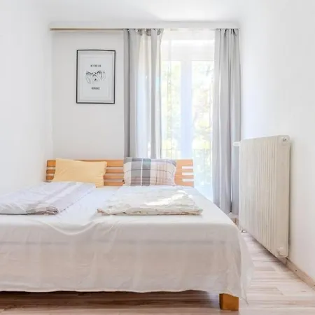 公寓 By Train Station *