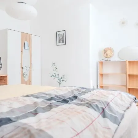 By Train Station 公寓 多瑙河畔克雷姆斯