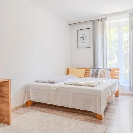 公寓 By Train Station *